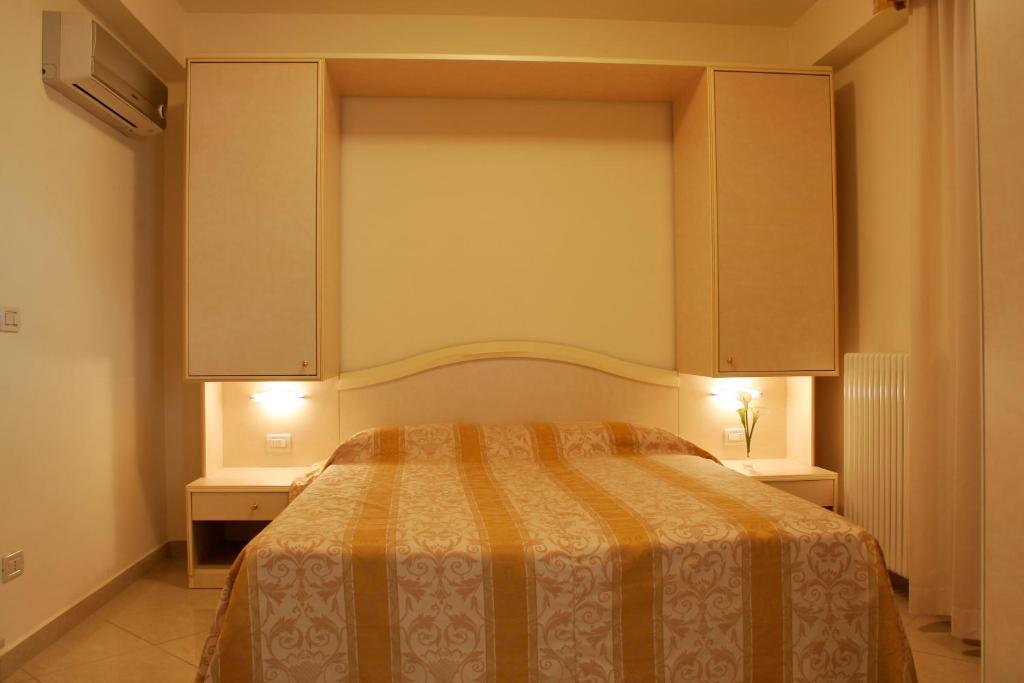 Residence Olimpo Rimini Pokoj fotografie